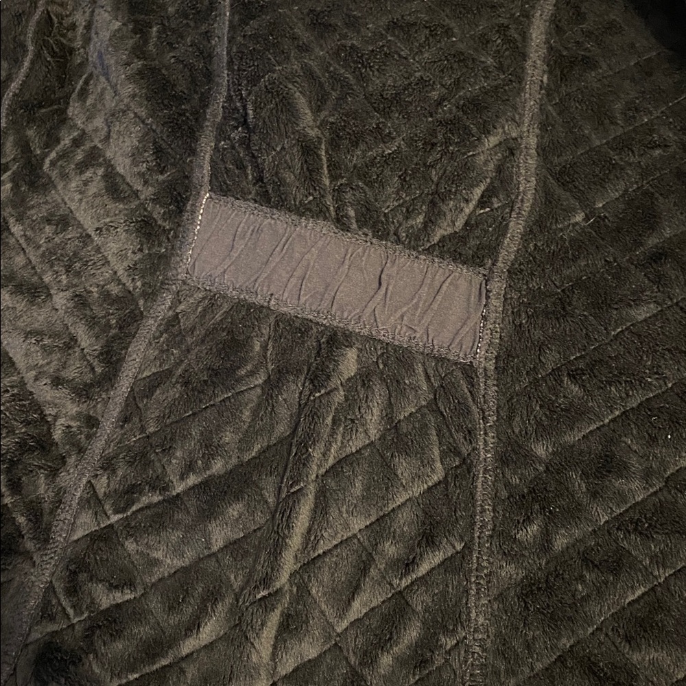 The North Face Women's Black Puffer Jacket, soft inside, good condition - Picture 5 of 9